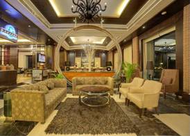 Goldfinch Hotel Delhi NCR 4