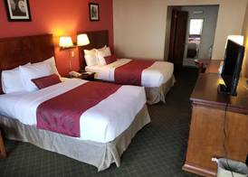 Ramada by Wyndham Flemington 4