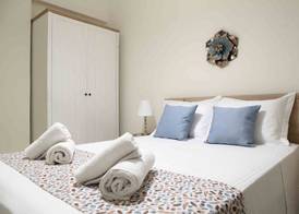 Best House Anakreontos 4