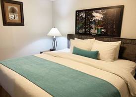 Tonquin Inn 3
