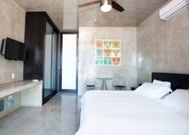 Vidasoul Hotel and Crossroads Country Club Restaurant 5