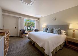 Desert Hills - 21 and Over - A Town & Desert Boutique Hotel 2