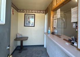 Oasis Inn Kenosha 2