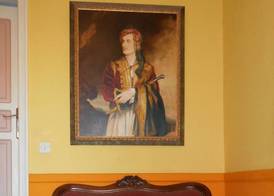 Byron Traditional Hotel 2