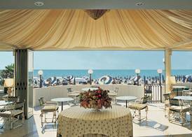 Hotel Montecarlo 4