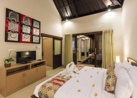 Kubal Villa and Living Seminyak 3