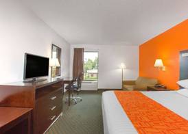 Howard Johnson by Wyndham Beckley 3