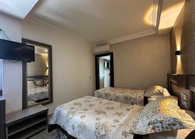 Monte Carlo Hotel 3