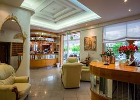 Hotel Villa dei Fiori - sul mare con piscina 4