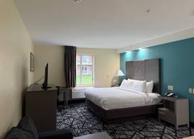 Plymouth Bay Inn and Suites 5