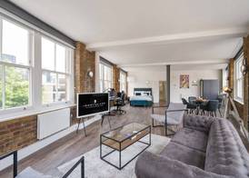 Spacious & bright oasis in Old Street 3