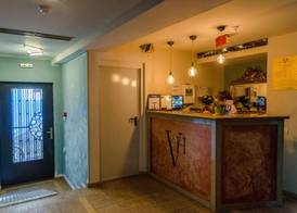 Volo Hotel 5