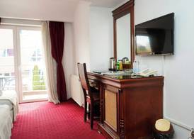 Hotel Bliss 4