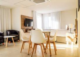 Ramada Residences by Wyndham Puerto Madryn CQ Parry 2