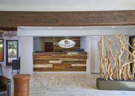 Fredericksburg Inn and Suites 4