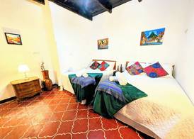 Casa Quetzalli, Los Nazarenos 5
