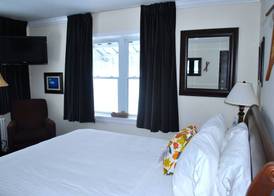 Gauthier's Saranac Lake Inn 5