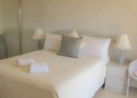 De Ville Apartments 4