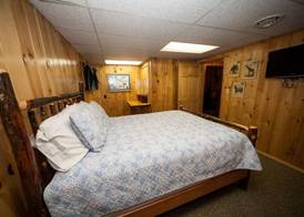 Log Cabin Lodge & Suites 3