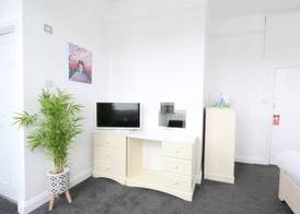 Sunnydene 5