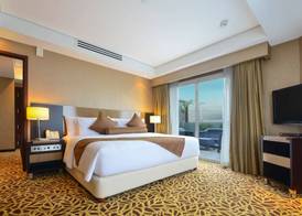 Acacia Hotel Manila 5