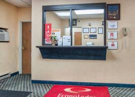 Econo Lodge Manchester 4