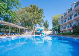 Aperion Beach Hotel Side 3