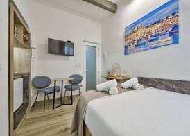 Tritoni Mini Studios - Valletta 2