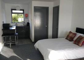 Altnacealgach Motel 4