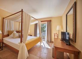 Pula Suites Boutique Resort 4