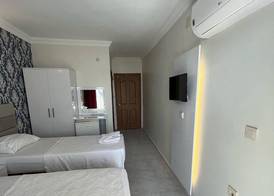 Peri Hotel 4