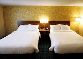 Fairfield Inn & Suites by Marriott London 4