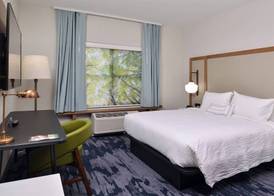 Fairfield Inn & Suites by Marriott Canton 5