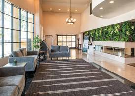 Glendale Hotel 3