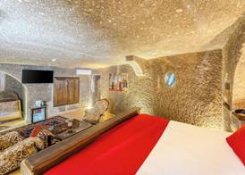 Hidden Cave Hotel 3