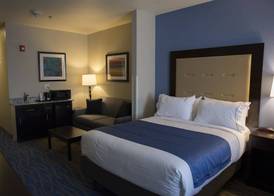 Holiday Inn Express & Suites EDWARDSVILLE by IHG 3
