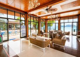 Phi Phi Long Beach Resort & Villa 5