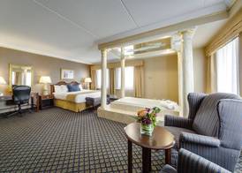 Monte Carlo Inn Vaughan Suites 5