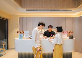 Royal Rose Hotel Zhongshan 4