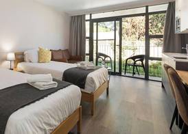 Westciti Caroco Aparthotel 3