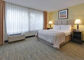 Candlewood Suites Market Center by IHG 5