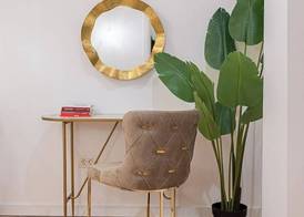 Designer 2-Bedroom Flat with Balcony & Full Amenities Steps from Piata Universitatii 4