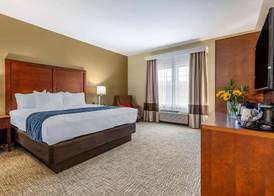 Comfort Inn Brewster 4
