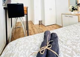 5BR Apt 10min to Matzleinsdorfer 3