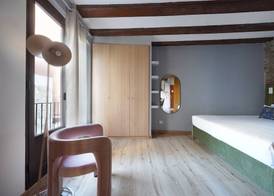 Numa Barcelona Lustre 2