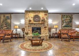La Quinta by Wyndham Marble Falls 4