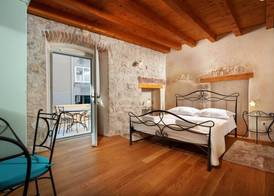 Villa Mama - Traditional Apartments in Omis, free parking 4