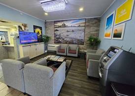 Days Inn by Wyndham Livonia Canton Detroit 5