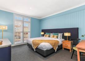 Coogee Bay Hotel 5