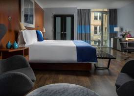 6 Columbus Central Park Hotel 5